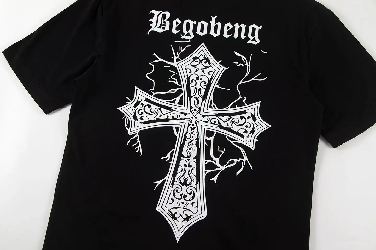 🅿️146 Style: 2025 new Croix Heart short-sleeved T-shirt Material: High version 300g double yarn combed cotton Size: S～XL Color: Black Style number: Z010